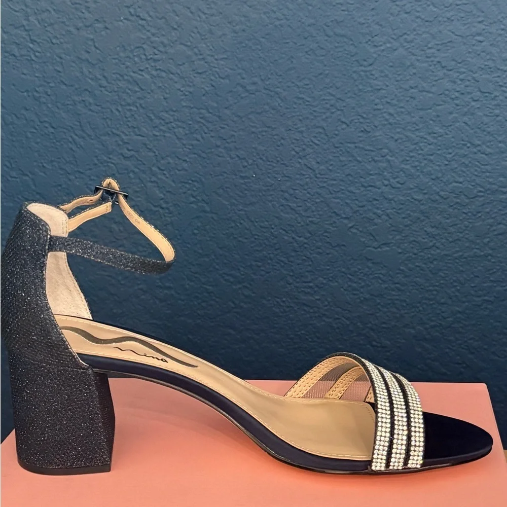 Beautiful navy with rhinestone heels